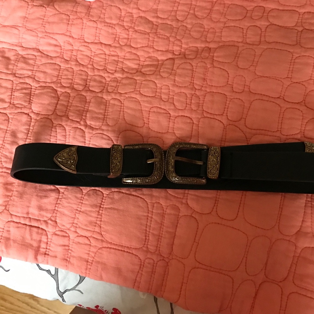 Double buckle belt!!
